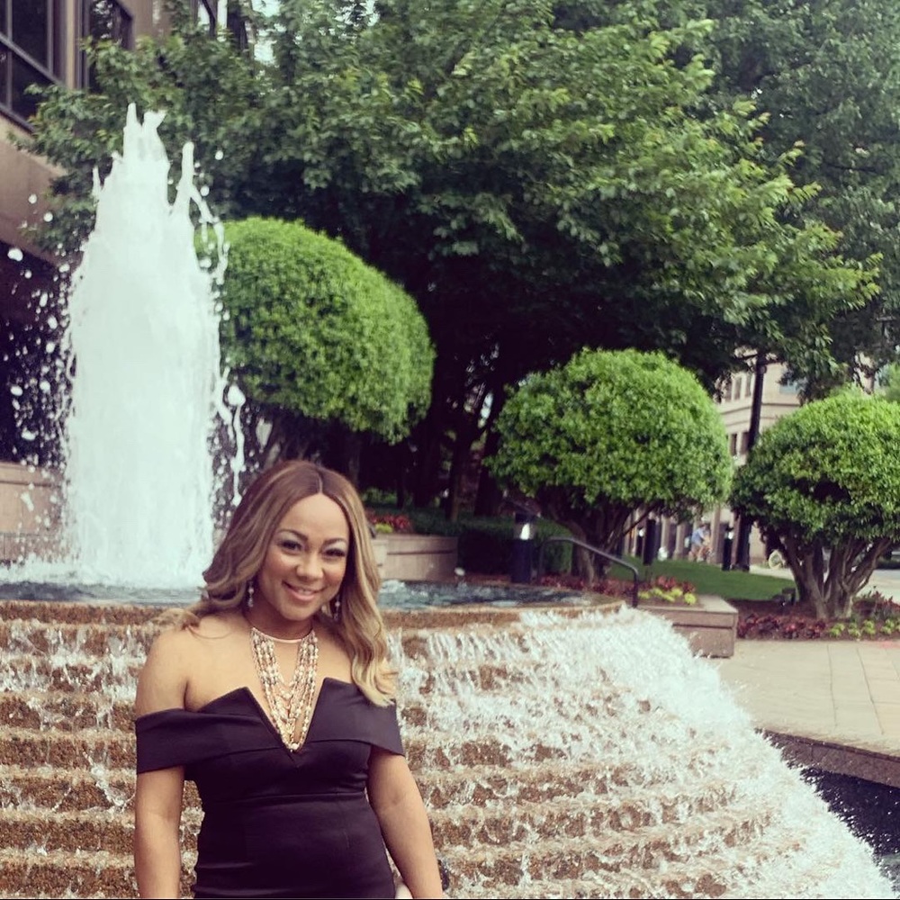 Meet your Posher, Lakia
